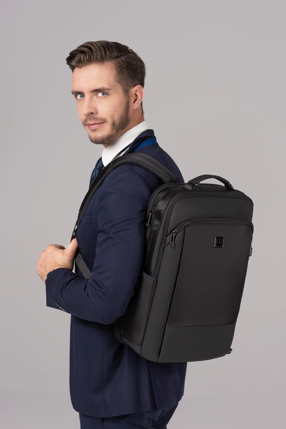 elegancki-plecak-na-laptopa-301hzn-1.jpg Backpack Charles XL Ekskluzywne Torby i Akcesoria Podróżne dla Mężczyzn, Oryginalny Prezent - obrazek 1